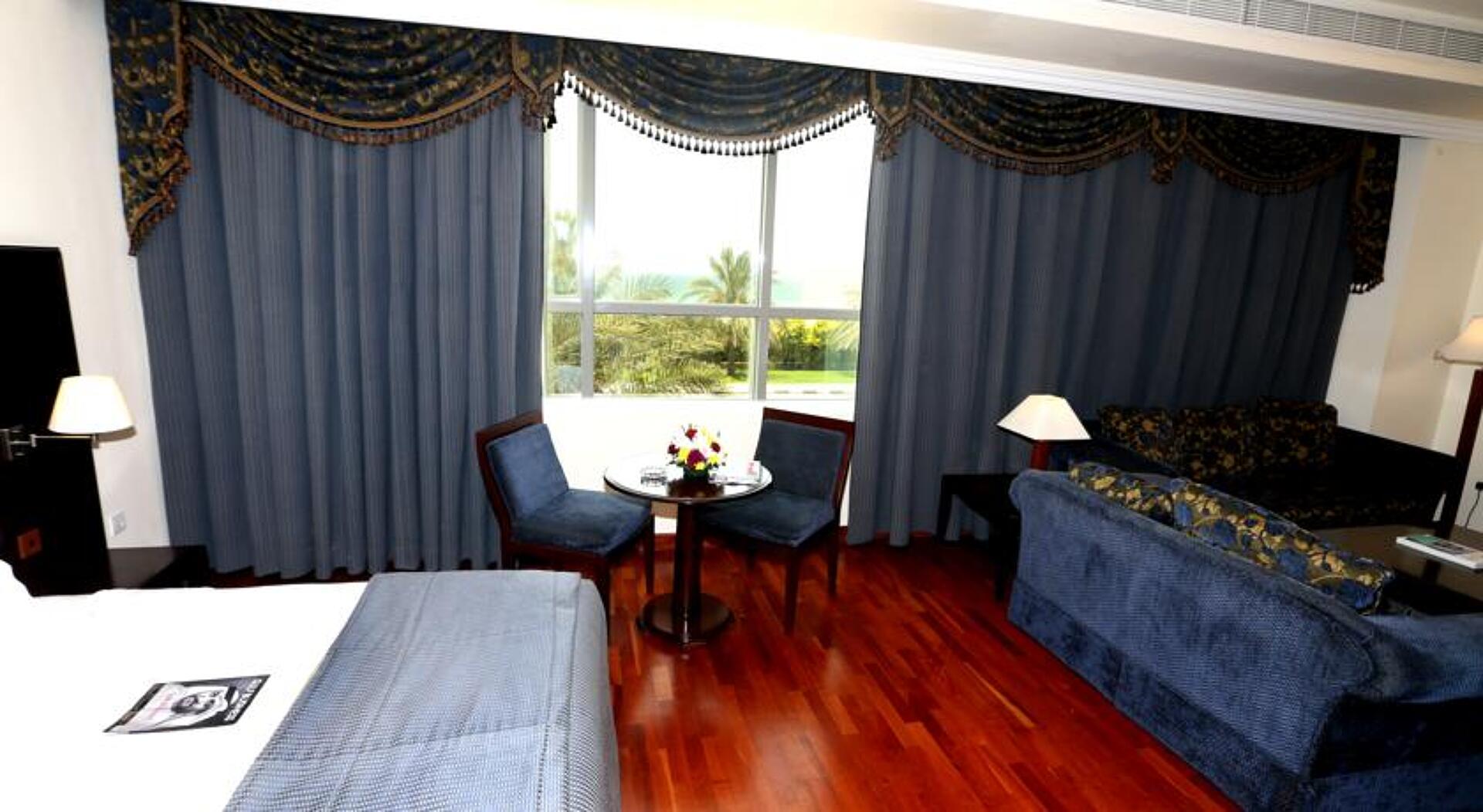Sharjah Premiere Hotel & Resort 3* 31