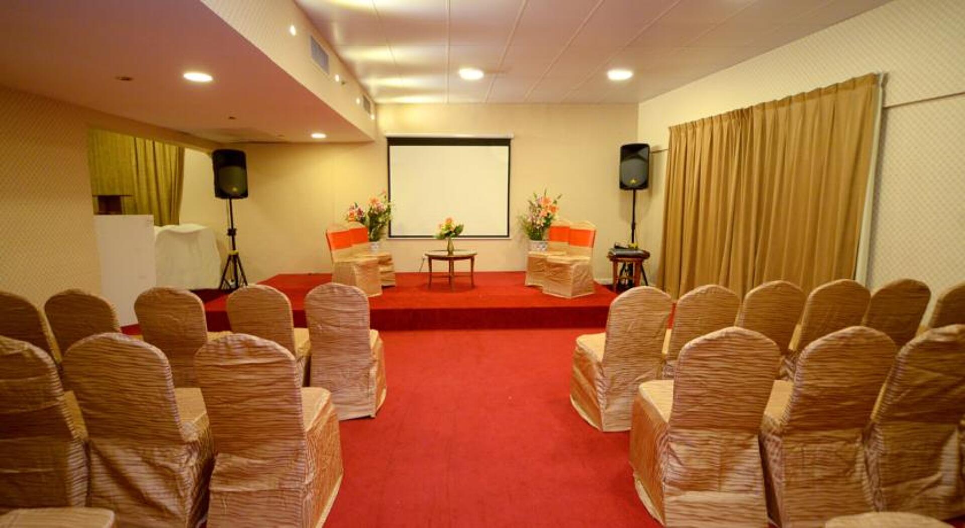 Nejoum Al Emarat 3* 41