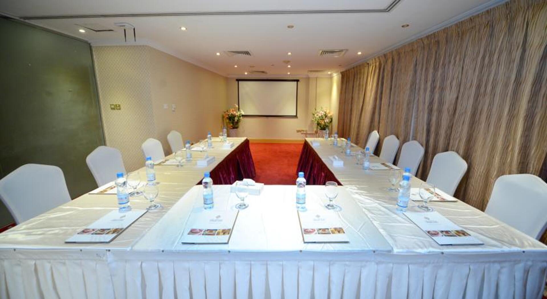 Nejoum Al Emarat 3* 37