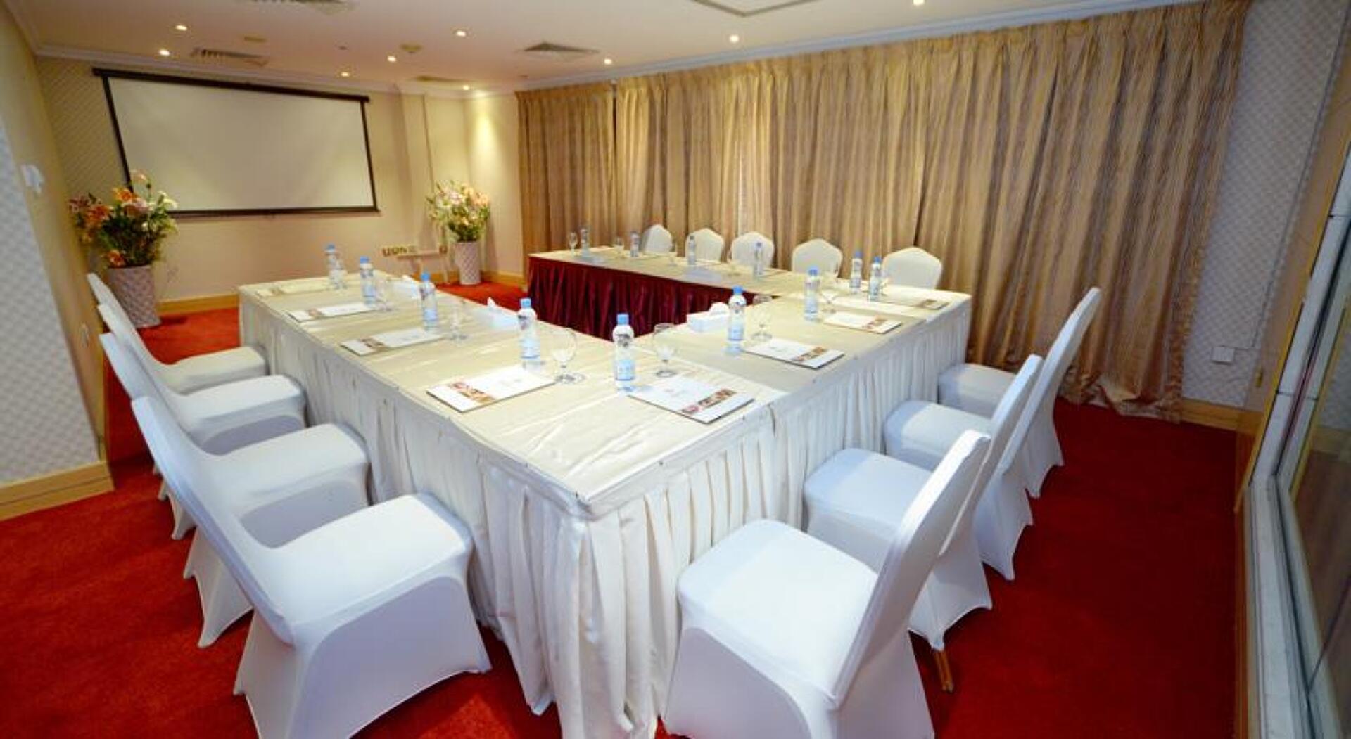 Nejoum Al Emarat 3* 6