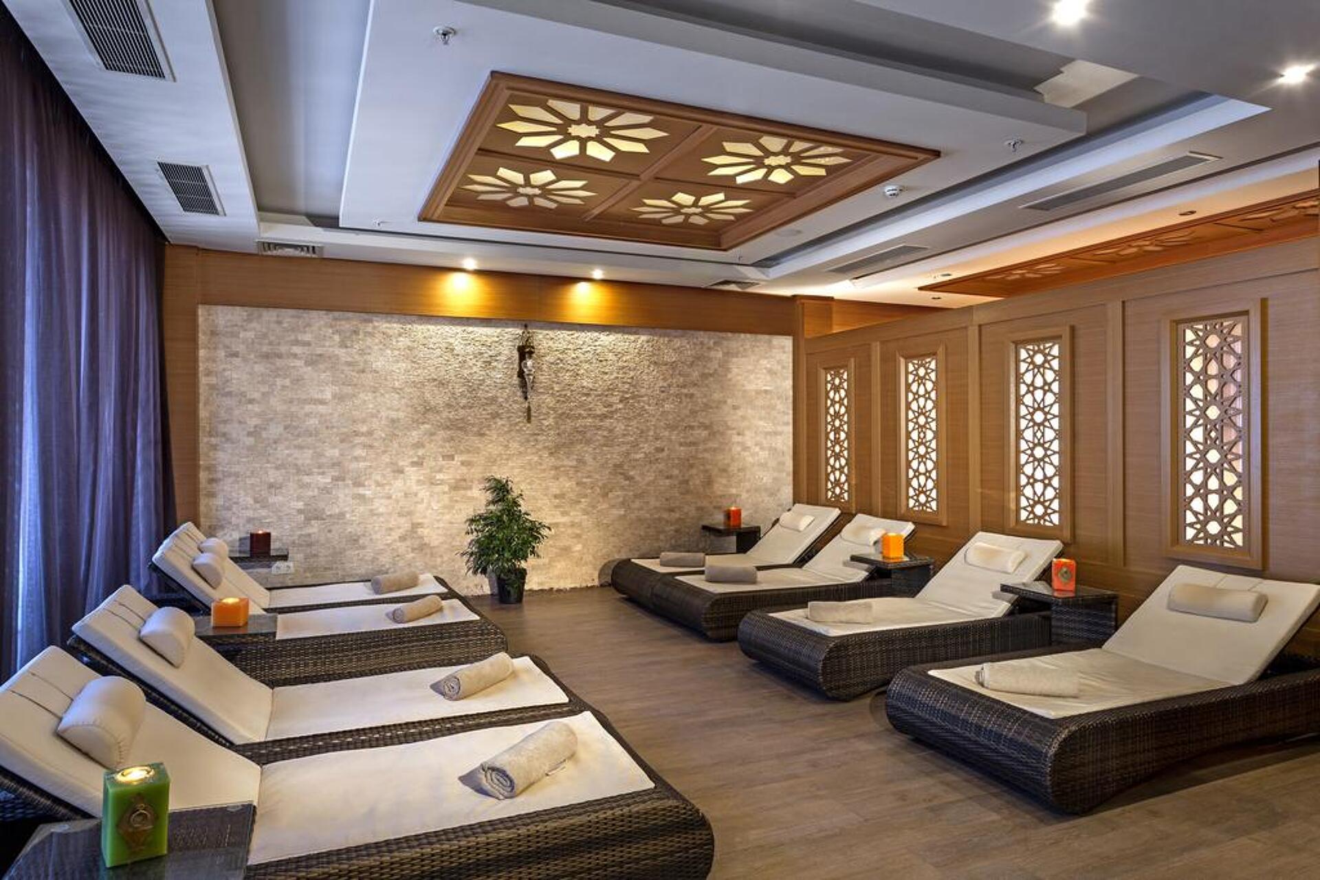 Karmir Resort & Spa 1