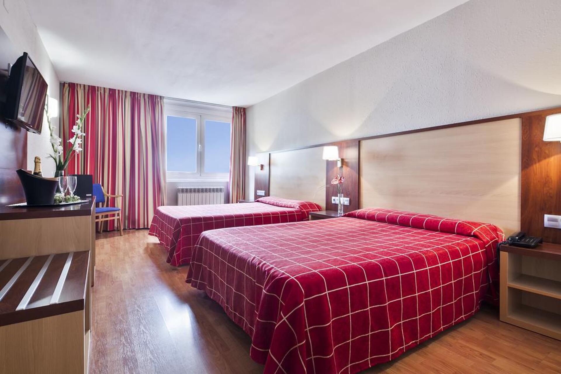 Andorra Center 4* 8