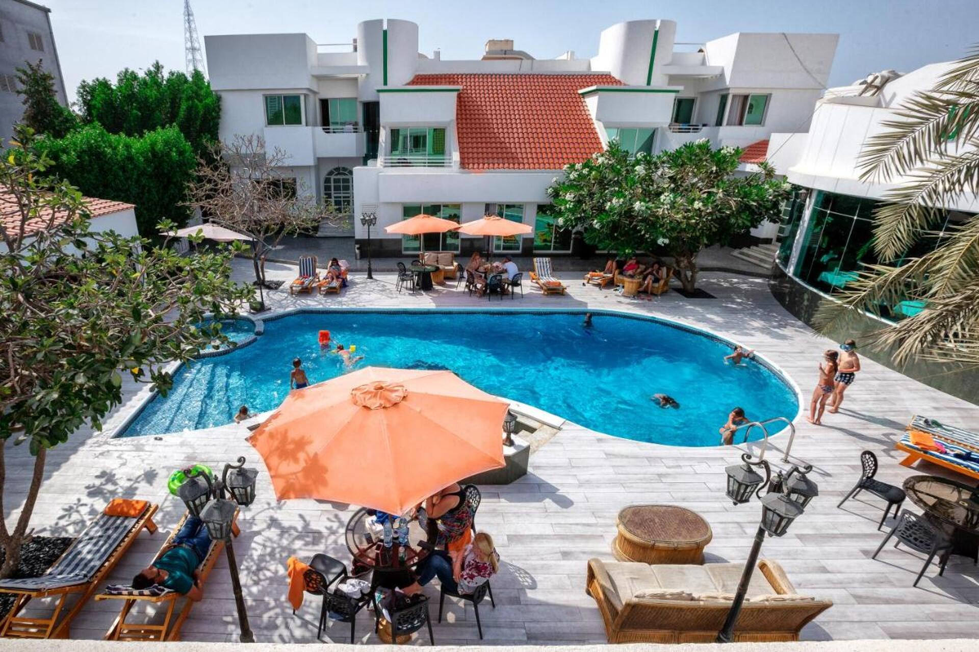Al Khalidiah Resort 0