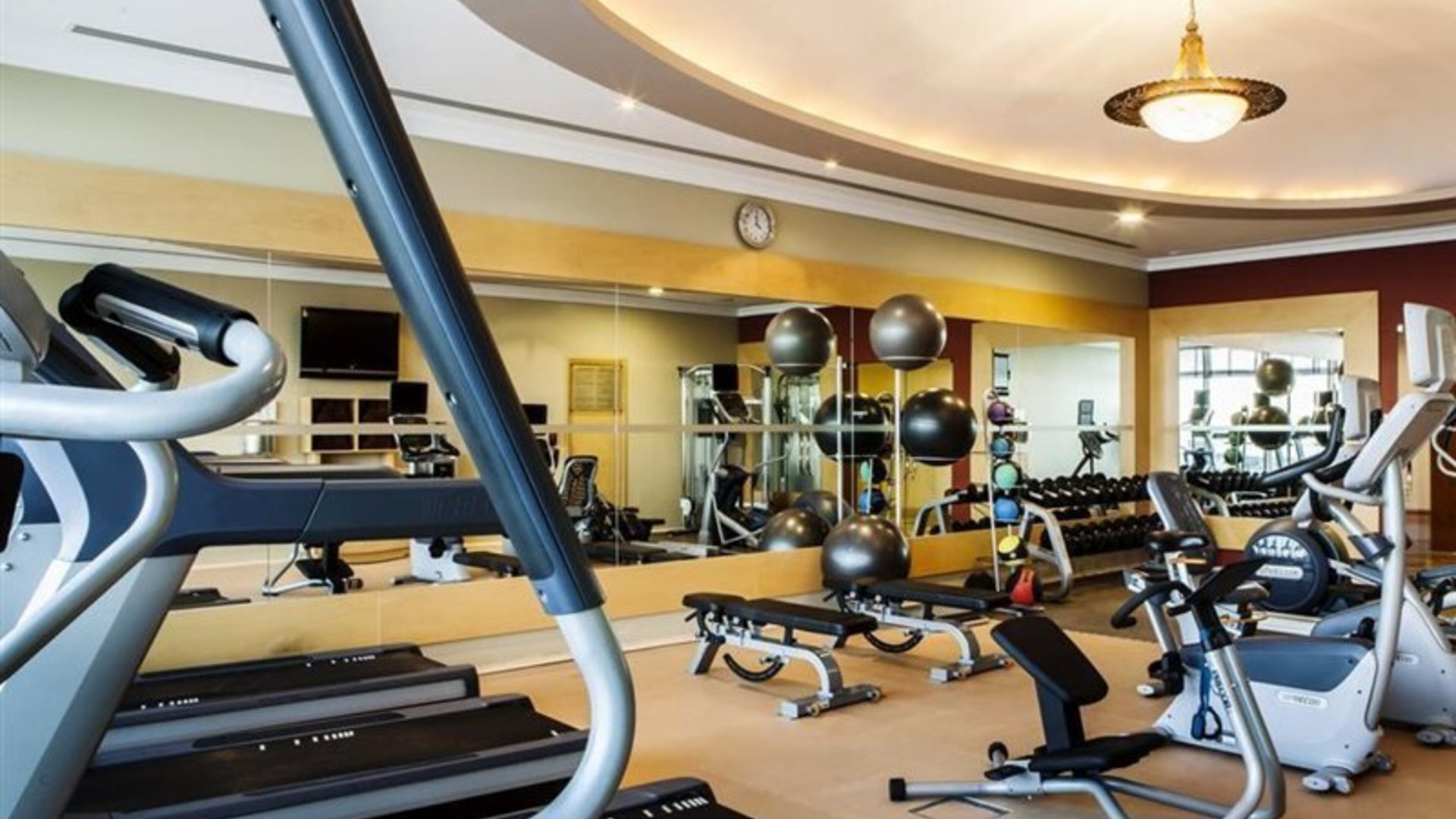 Corniche Hotel Sharjah 5* 24