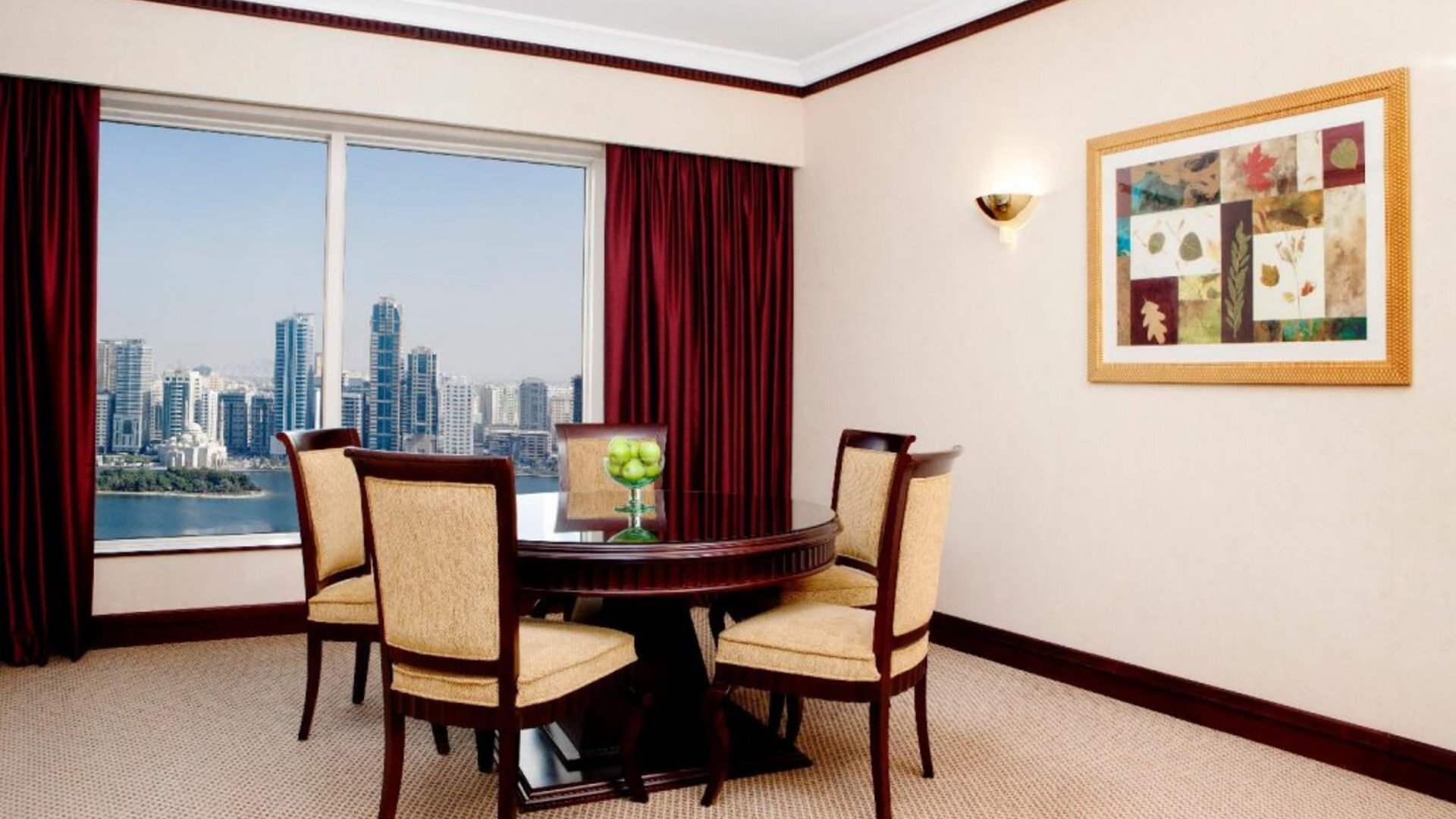 Corniche Hotel Sharjah 5* 22