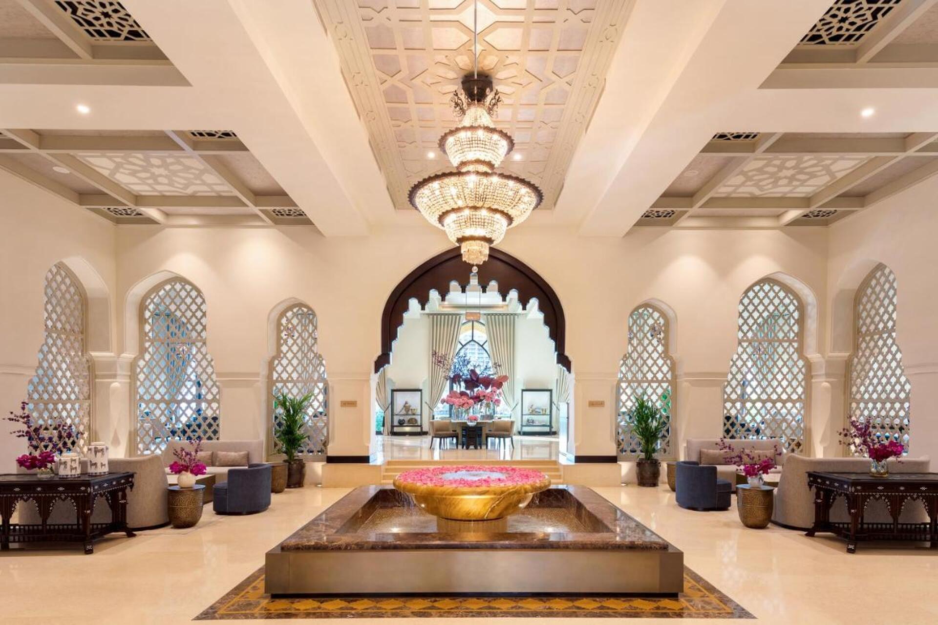 Palace Downtown 5* 9