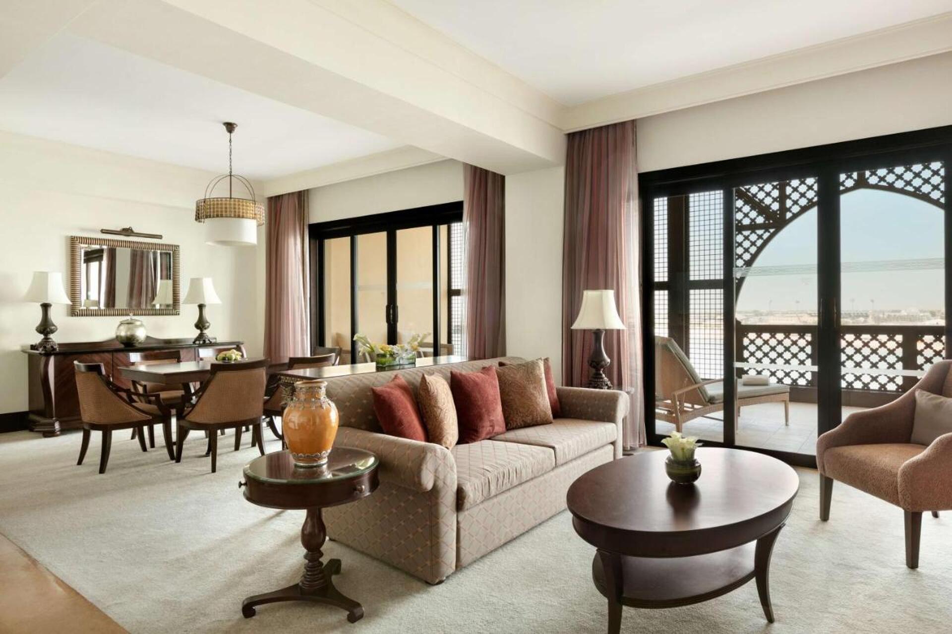 Shangri-La Hotel, Qaryat Al Beri, Abu Dhabi 5* 16