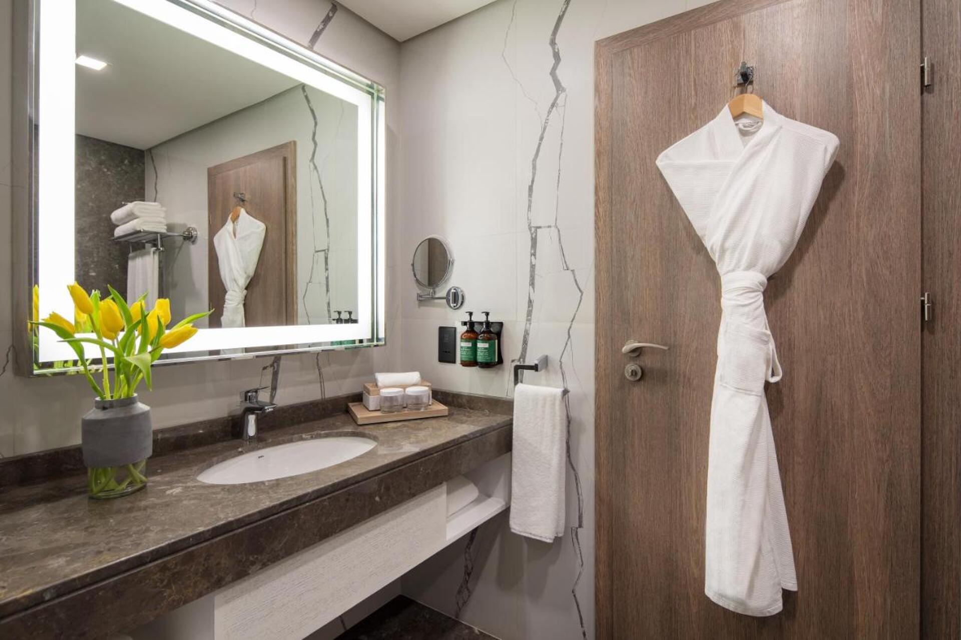 voco Dubai The Palm 4* 28