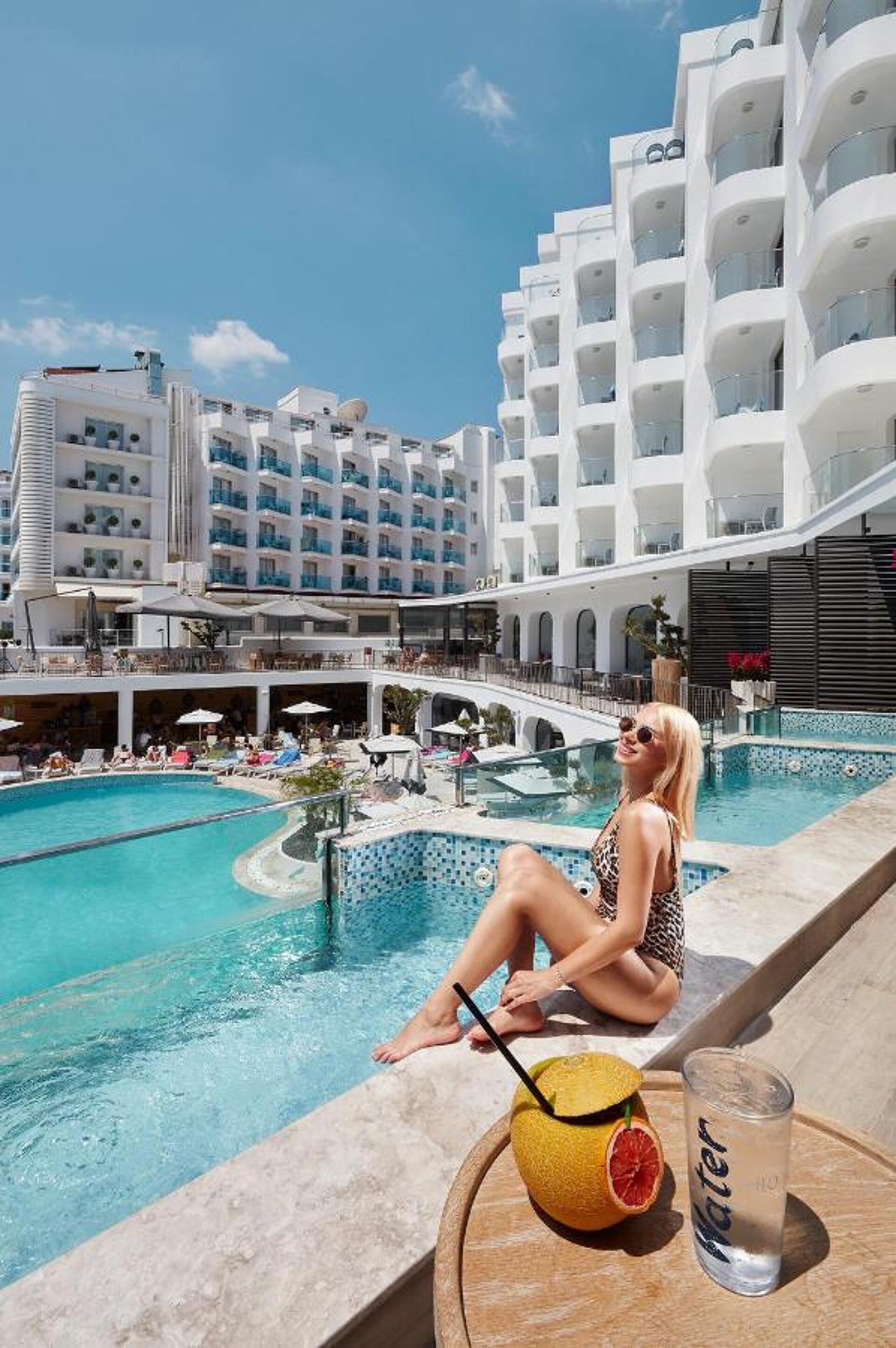 Lalila Blue Suites 5* 23