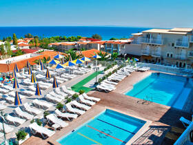 Commodore Hotel Argassi 3*