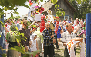 Древний обряд «Перенос Свечи» провели на Полесье: фоторепортаж