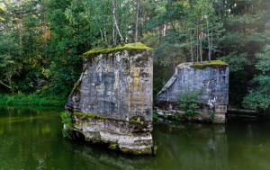 Тупальский мост: как сейчас выглядят руины железнодорожного моста Первой мировой войны
