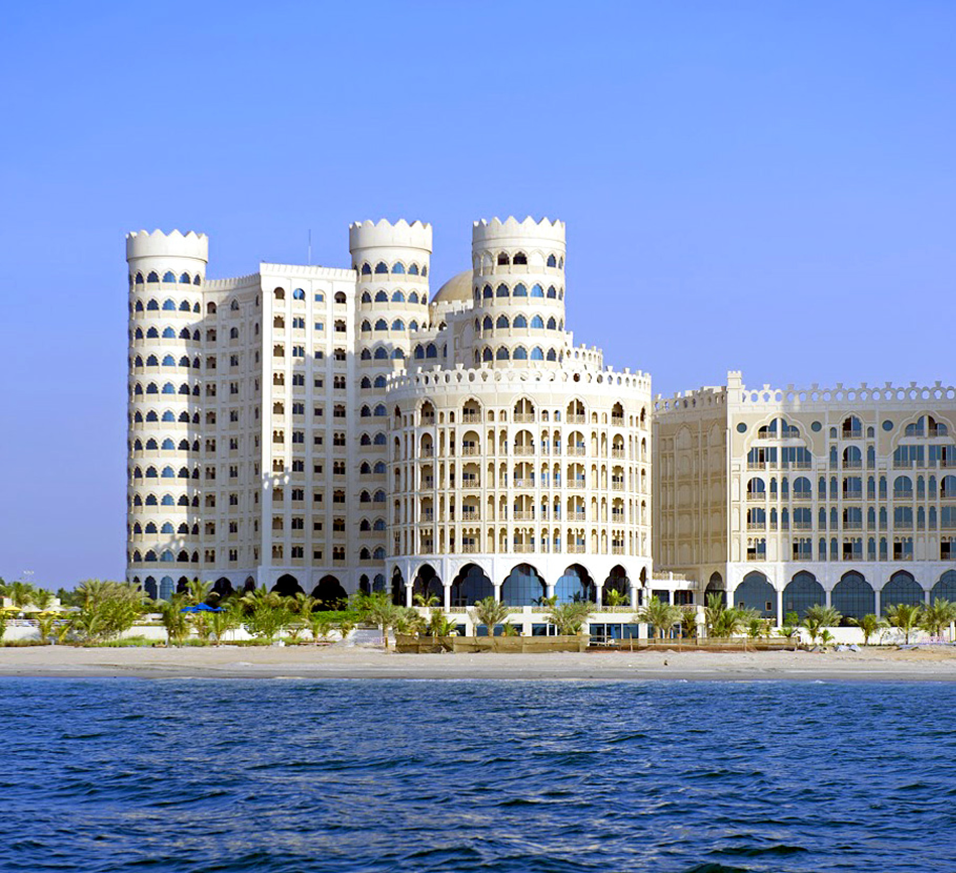 Al Hamra Palace Beach Resort 5* 0