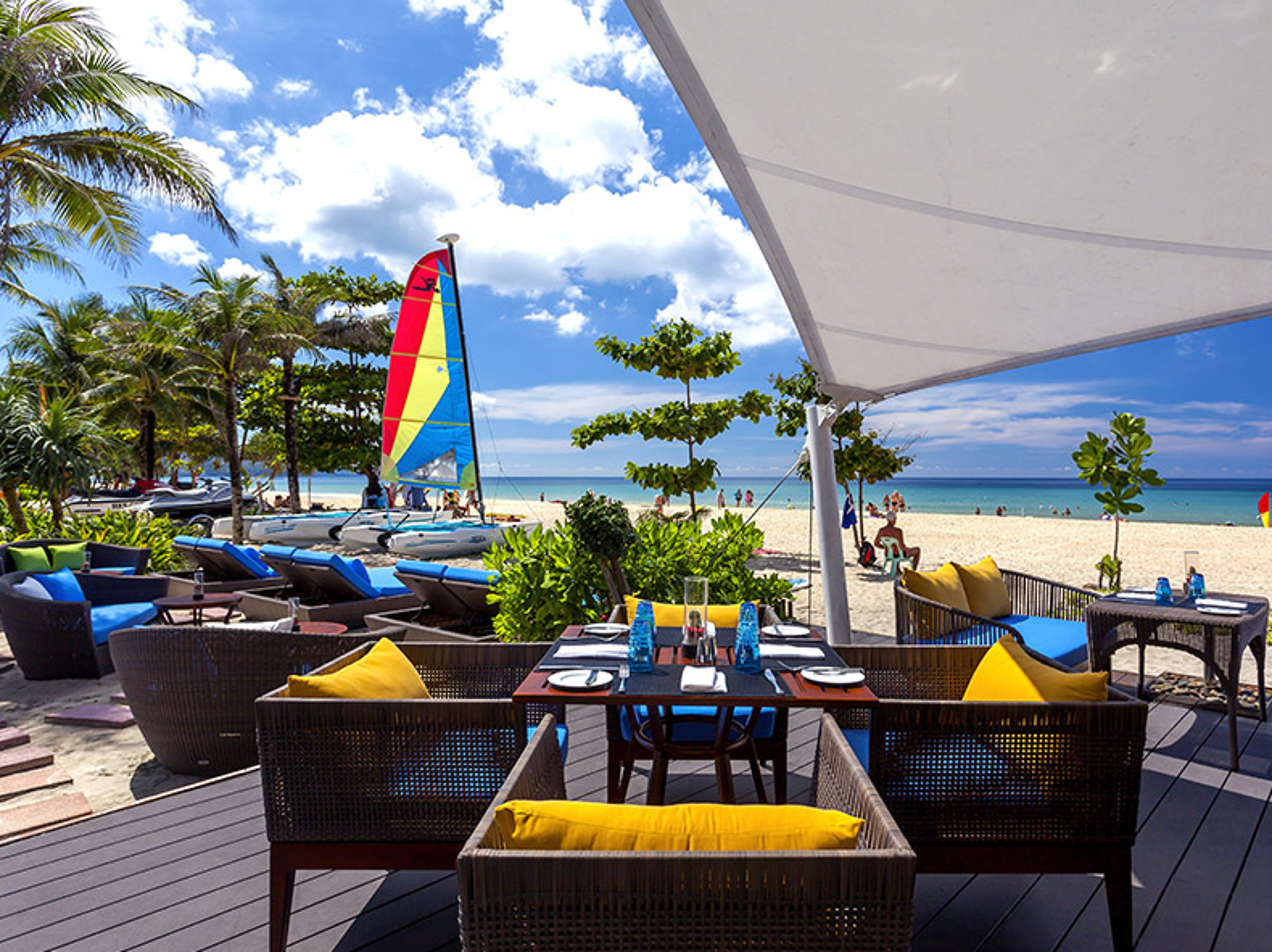 Centara Grand Beach Resort Phuket 11