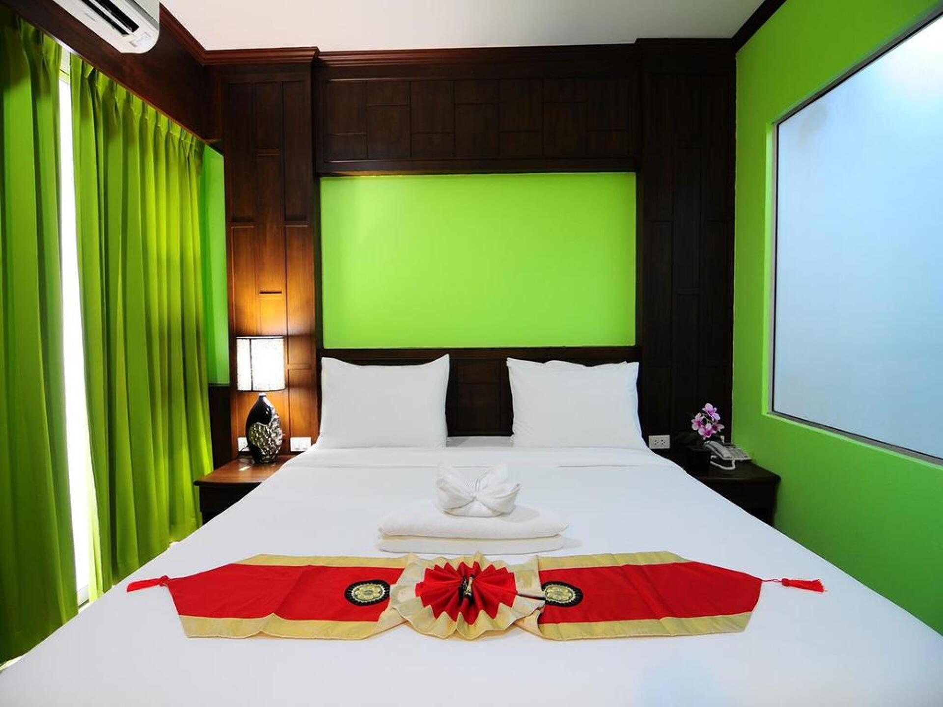 YK Patong Resort 3* 6