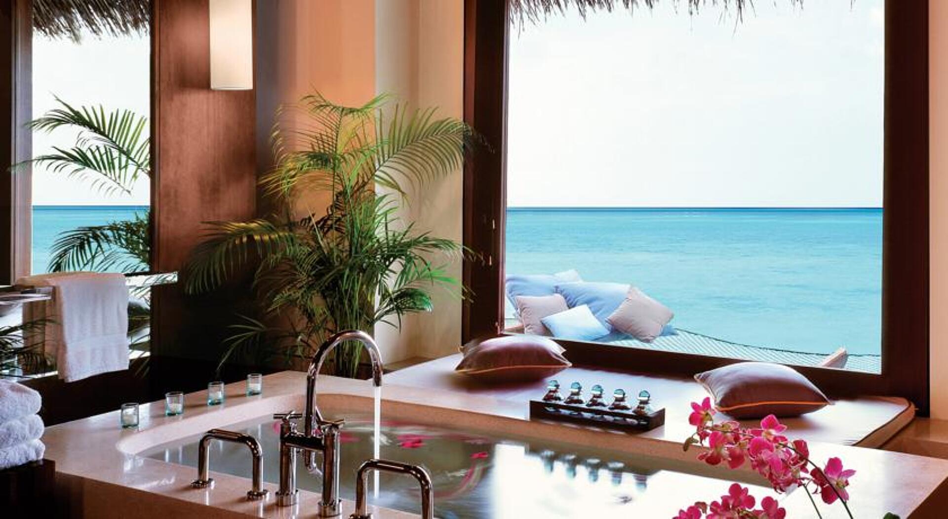 One&Only Reethi Rah 8