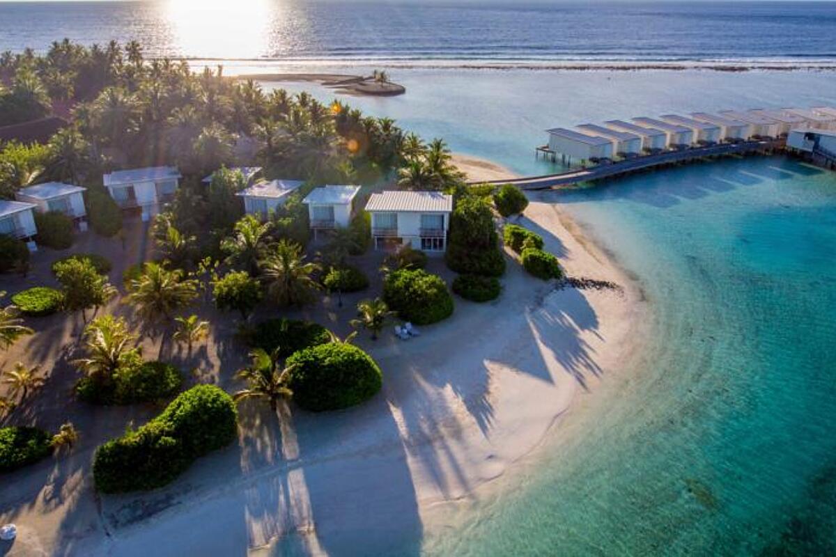 Holiday Inn Resort Kandooma 5* 0