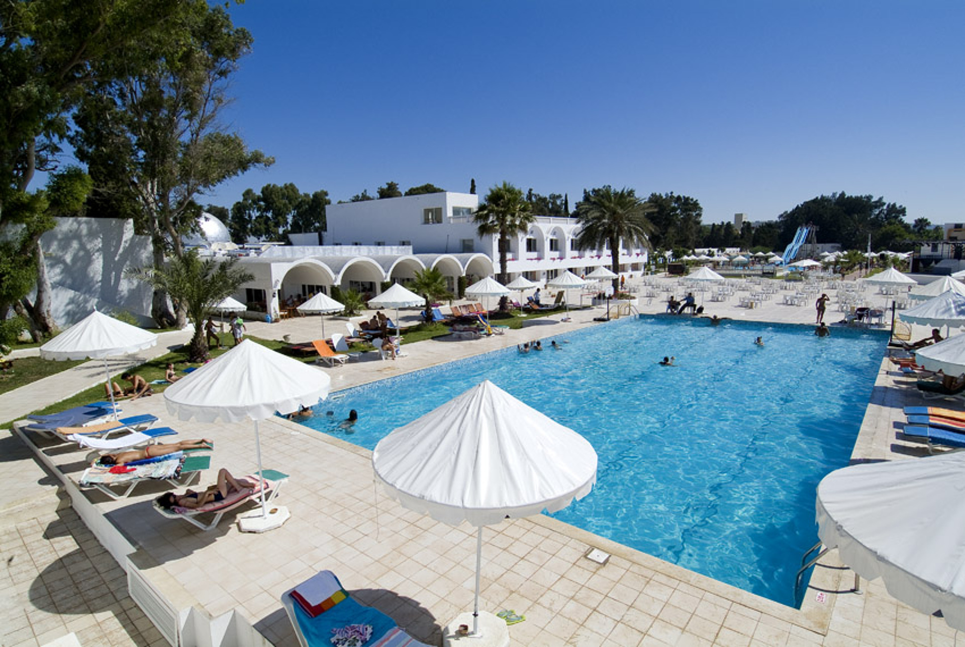 Bousten Long Beach Club 3* 2
