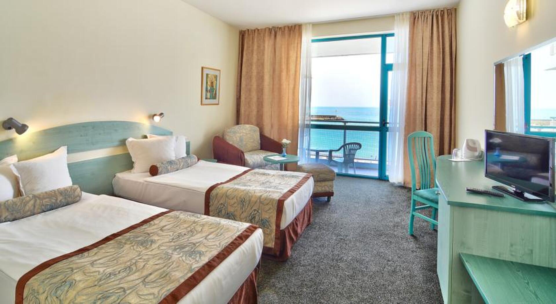 Berlin Golden Beach 4* 12
