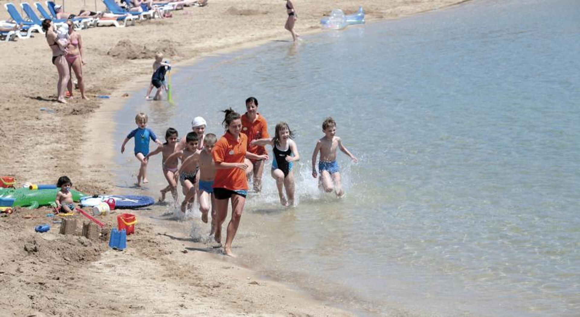 Golden Coast Beach 4* 2