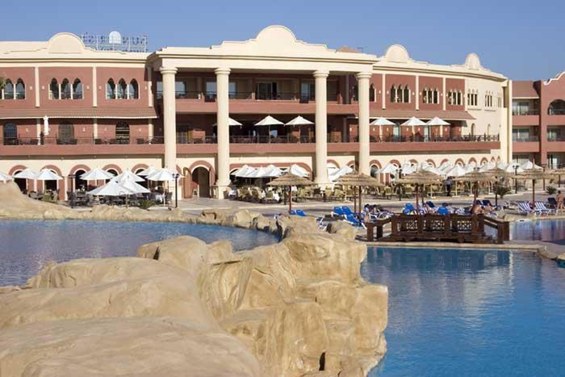 Tirana Aqua Park Resort 4* 1