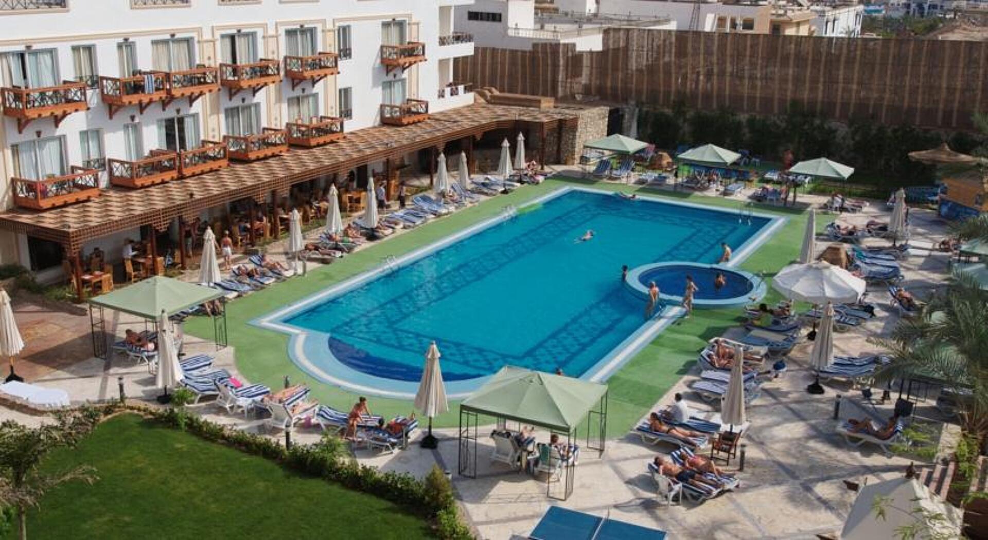 Falcon Naama Star 3* 10