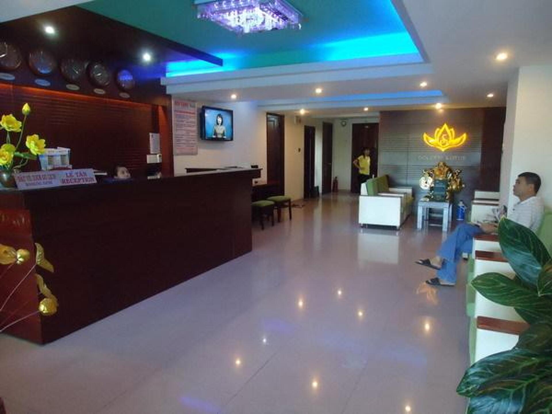 Golden Lotus 2* 1