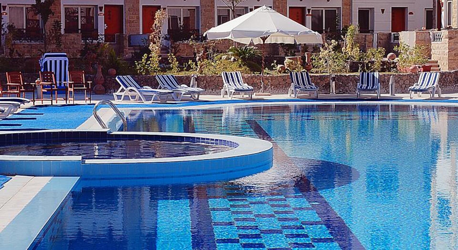 Falcon Naama Star 3* 20
