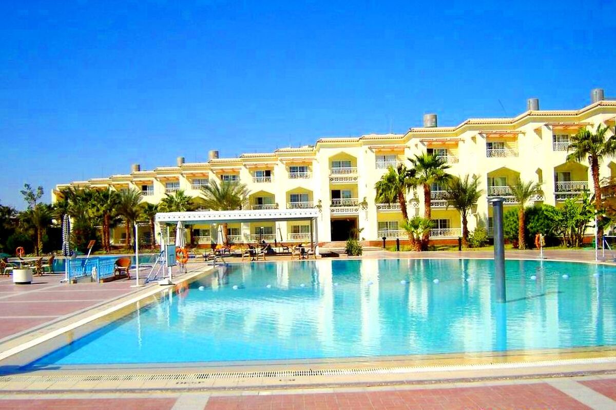 The Grand Hotel Hurghada 4* 2