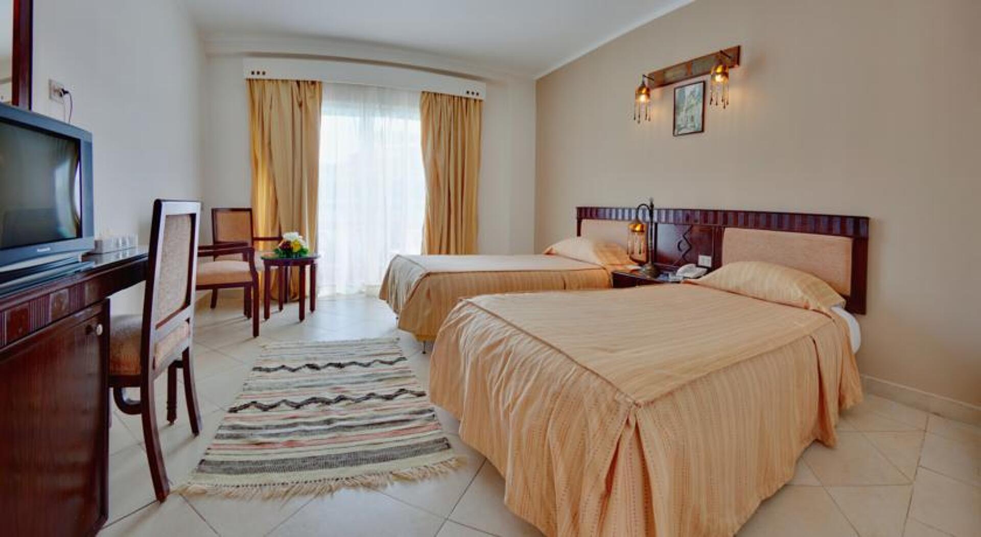 Falcon Naama Star 3* 13