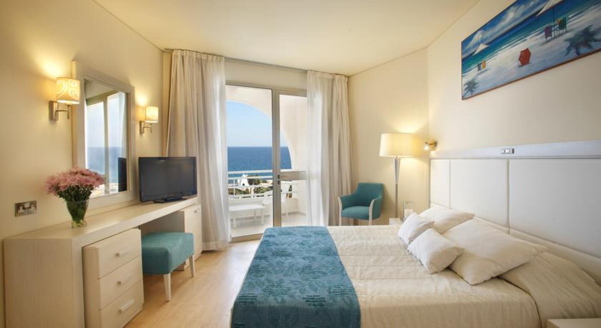 Golden Coast Beach 4* 31