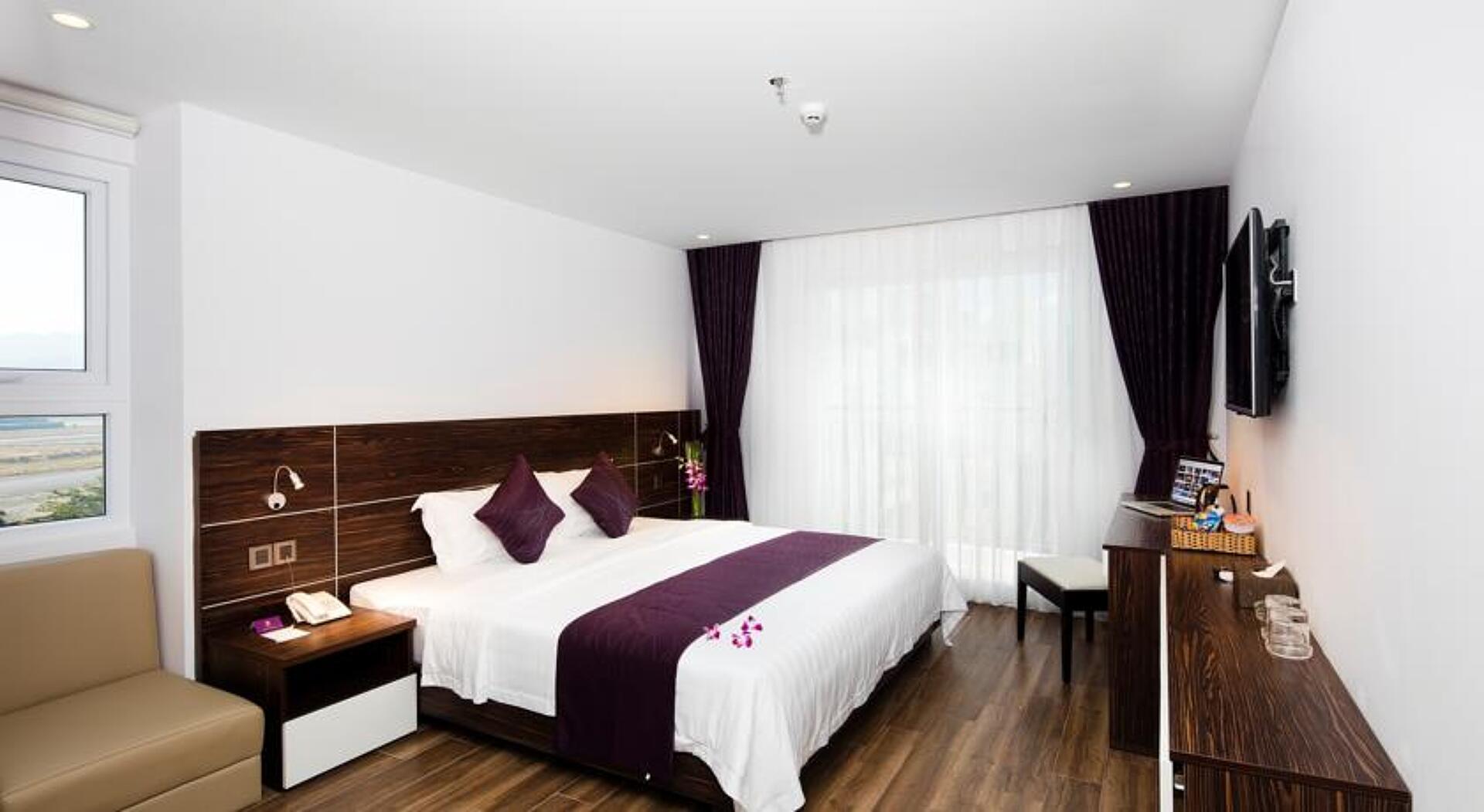 Balcony Hotel 3* 6