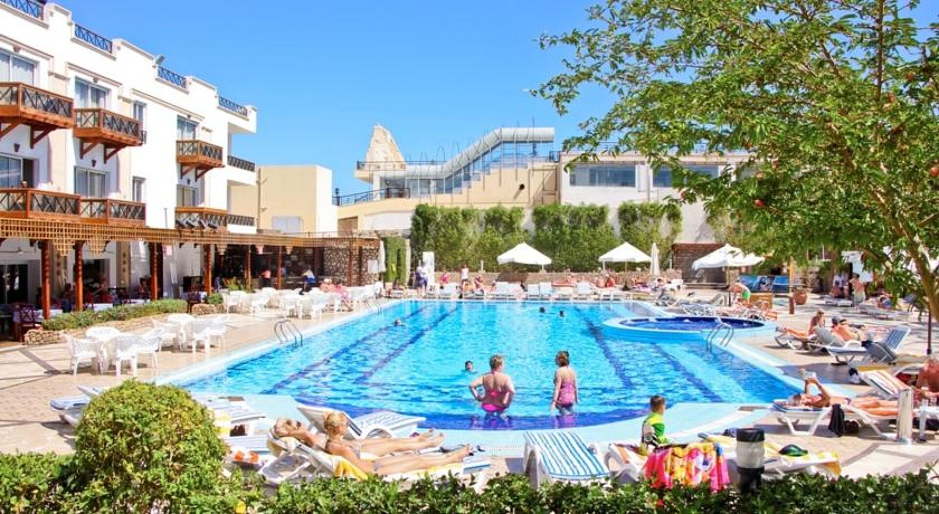 Falcon Naama Star 3* 1