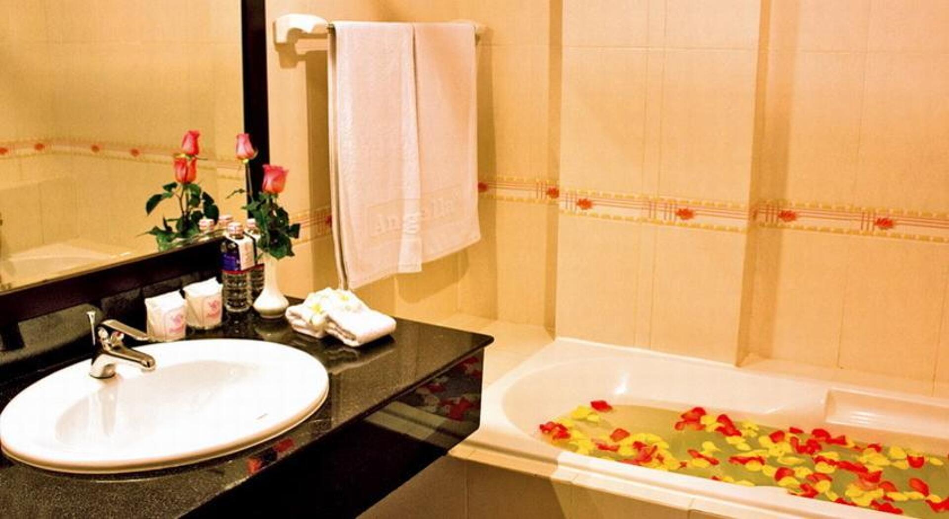 Angella Hotel 3* 10