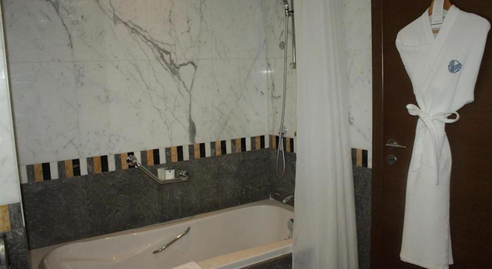 Al Ain Rotana Hotel 5* 34