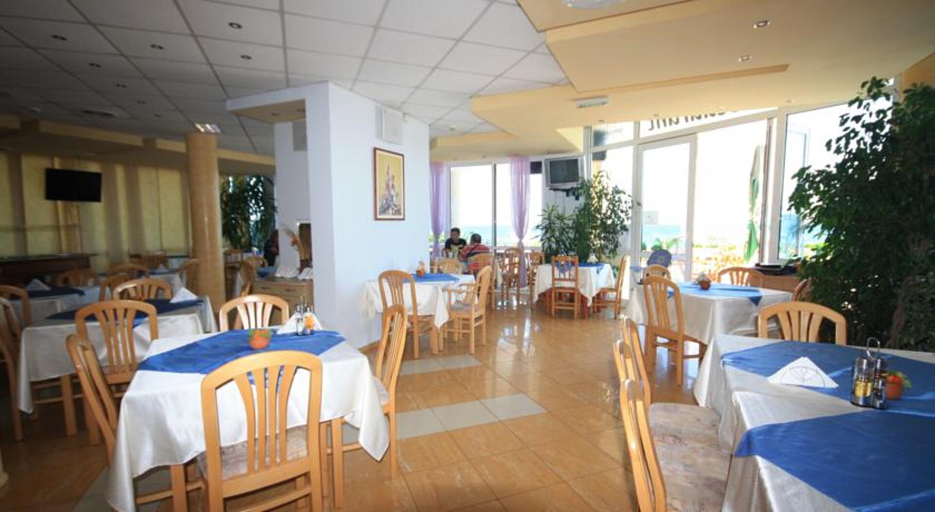 Aphrodite Beach 3* 23