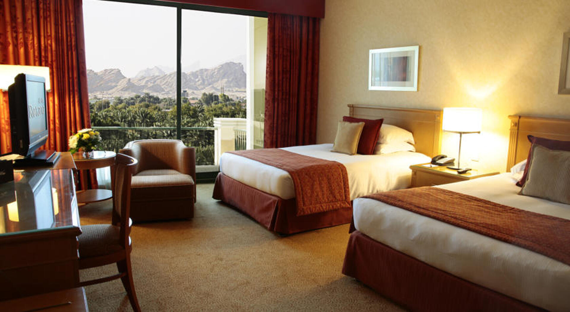 Al Ain Rotana Hotel 5* 3
