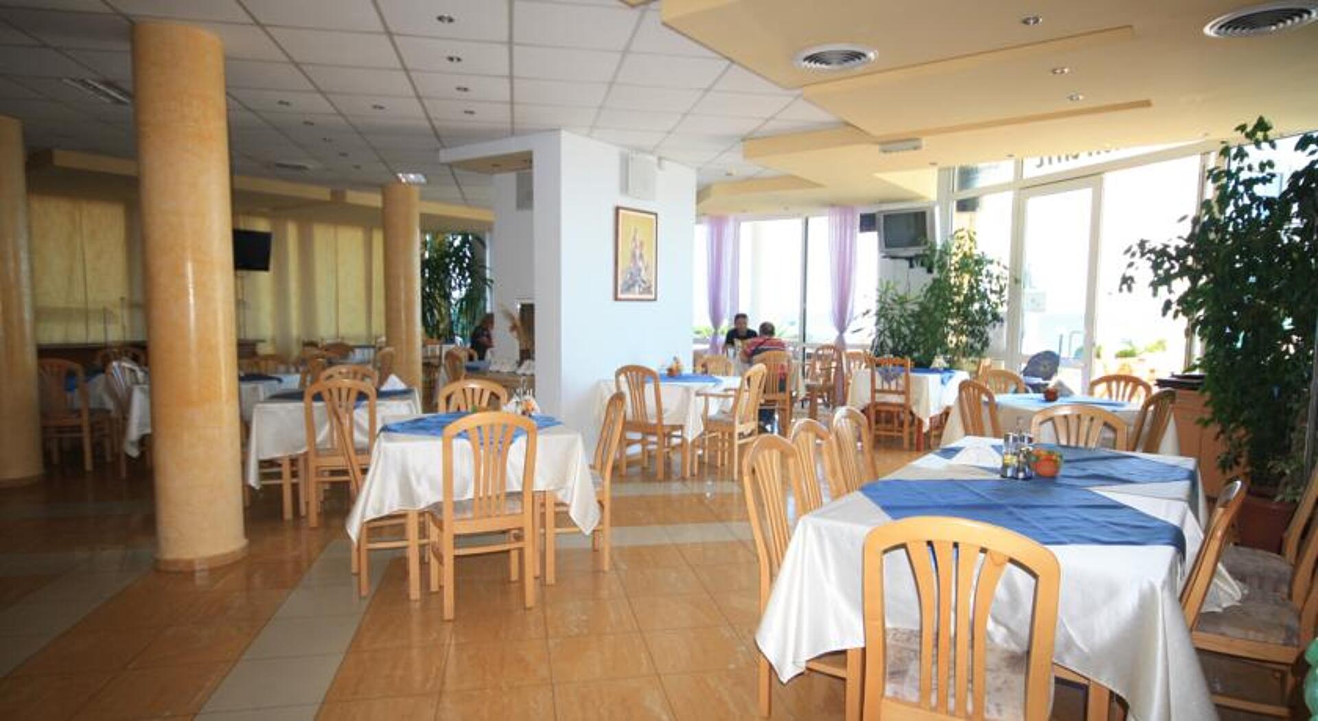 Aphrodite Beach 3* 5