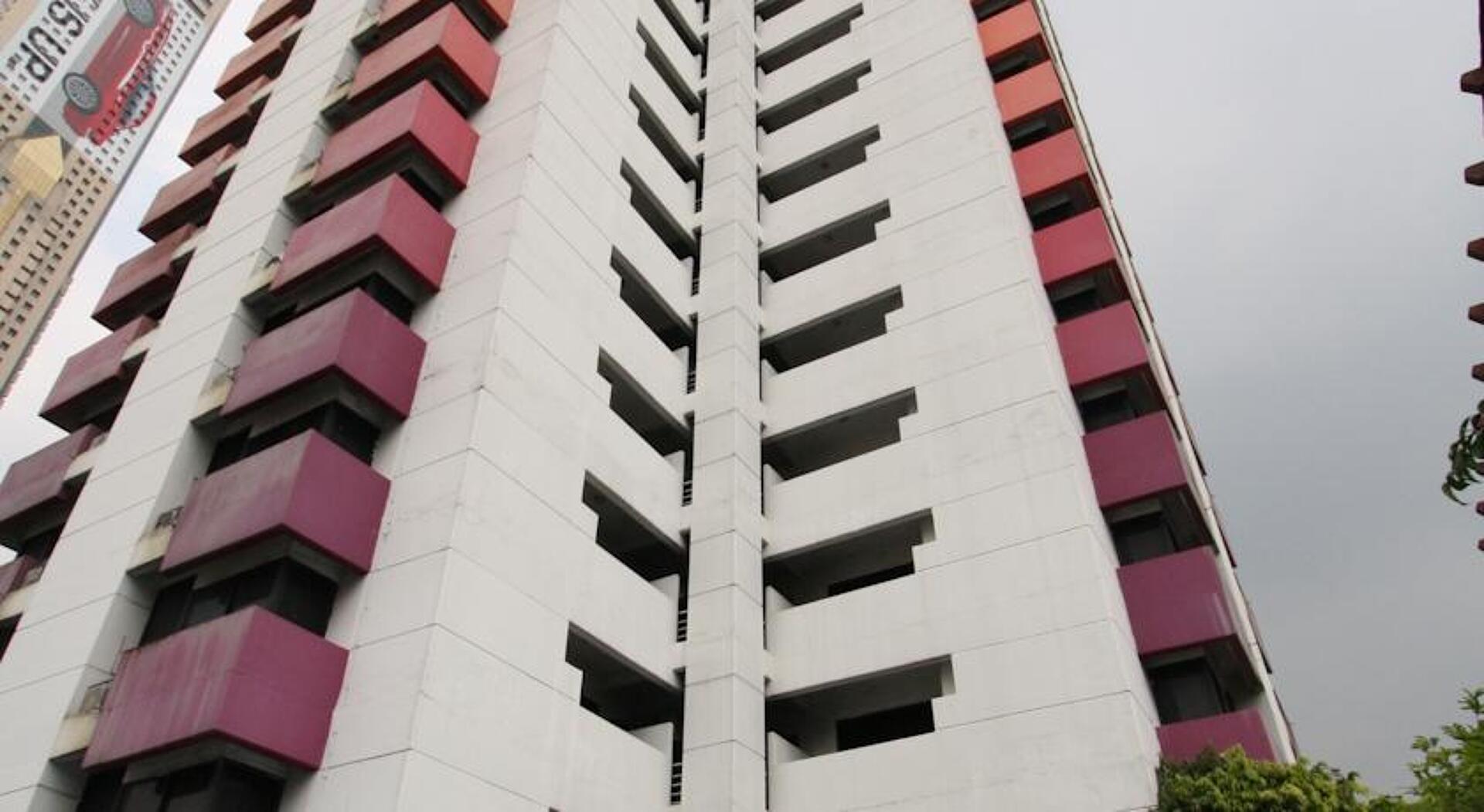 Baiyoke Suite Hotel 3* 4