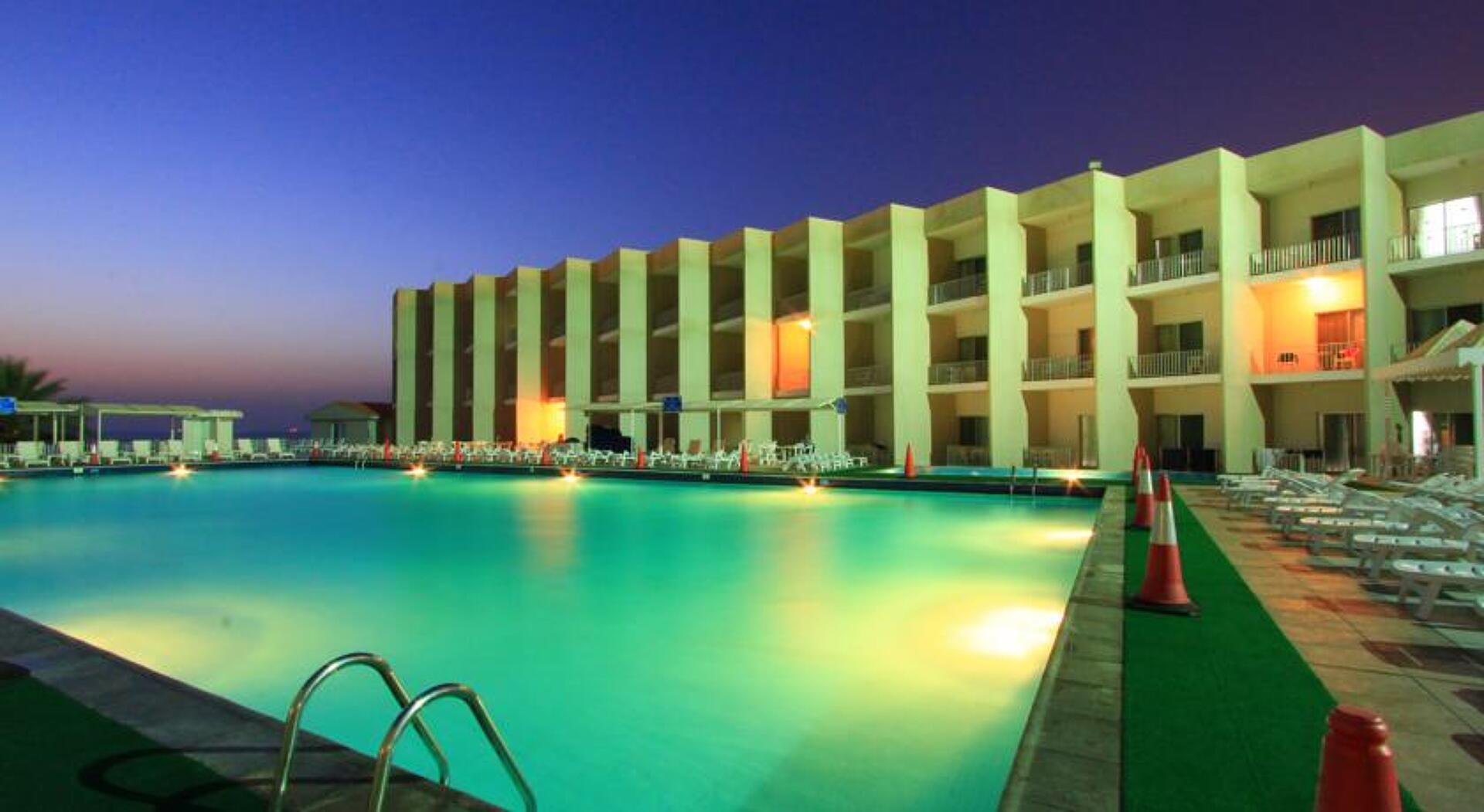 Beach Hotel Sharjah 3* 2