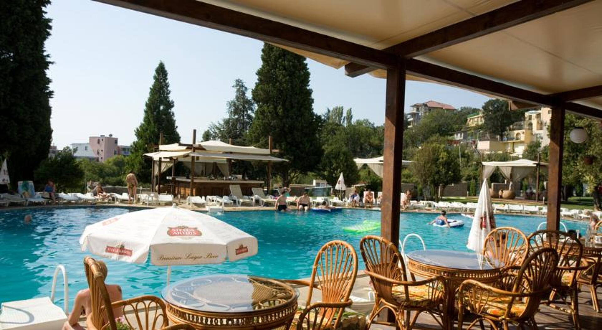 Detelina Hotel 3* 4