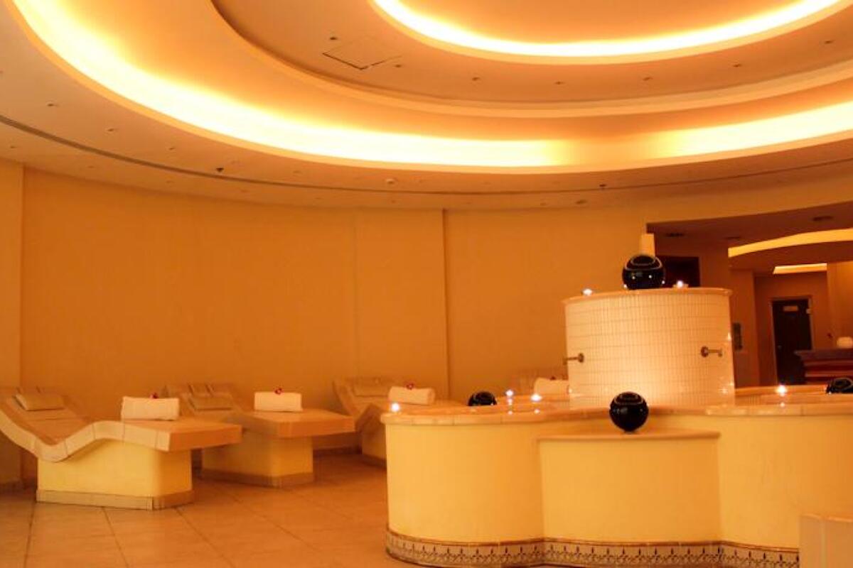 Golden Tulip Khatt Springs Resort & Spa 5* last