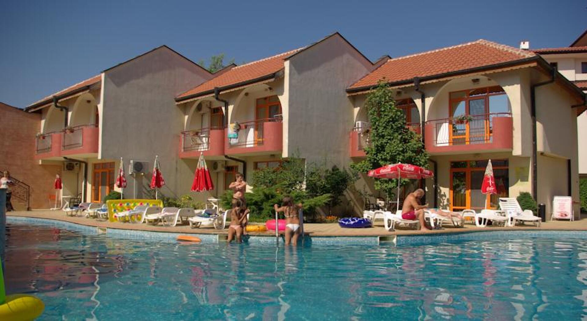 Sunrise Club 3* 4