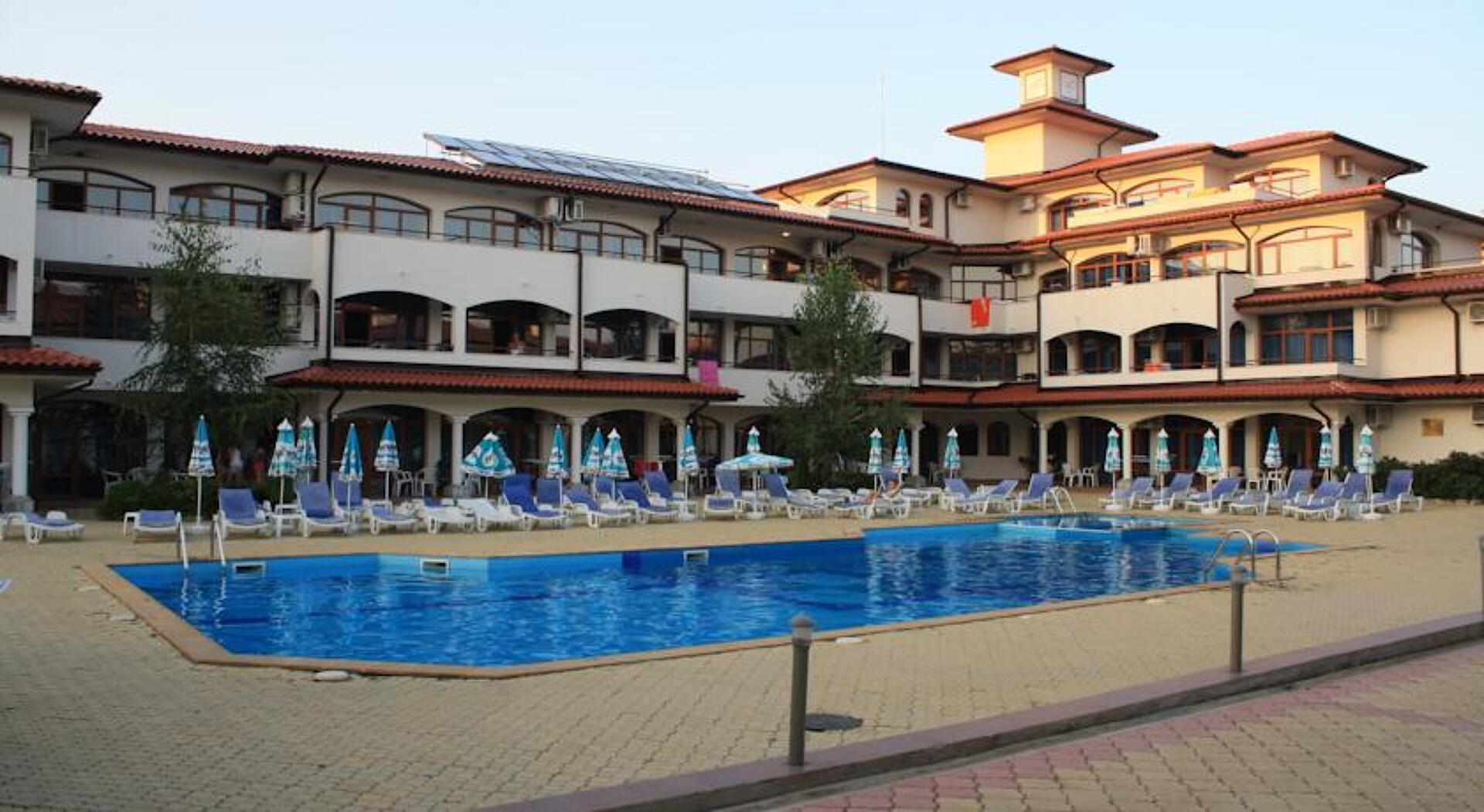 Sunrise Club 3* 8