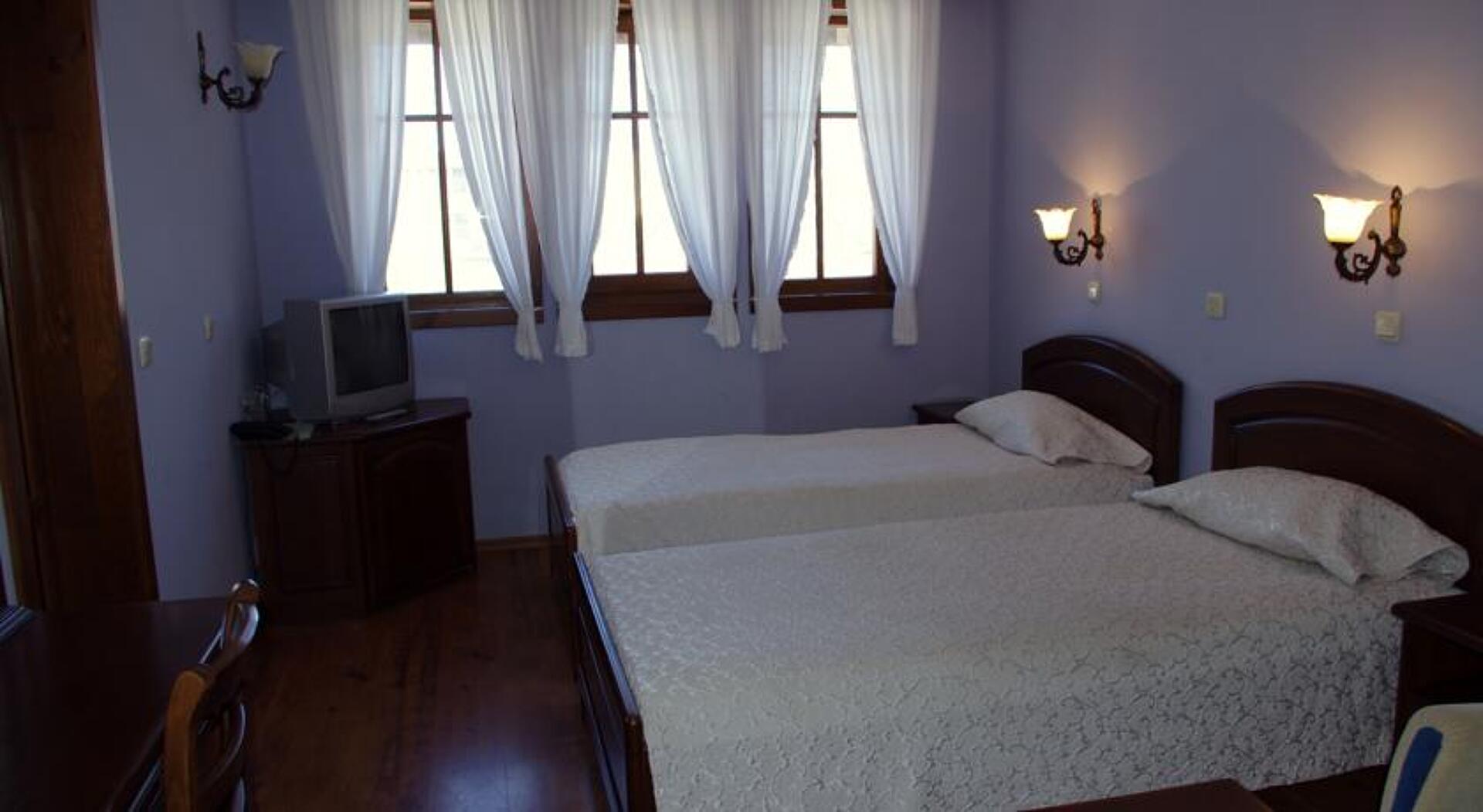 Izvora 3* 33