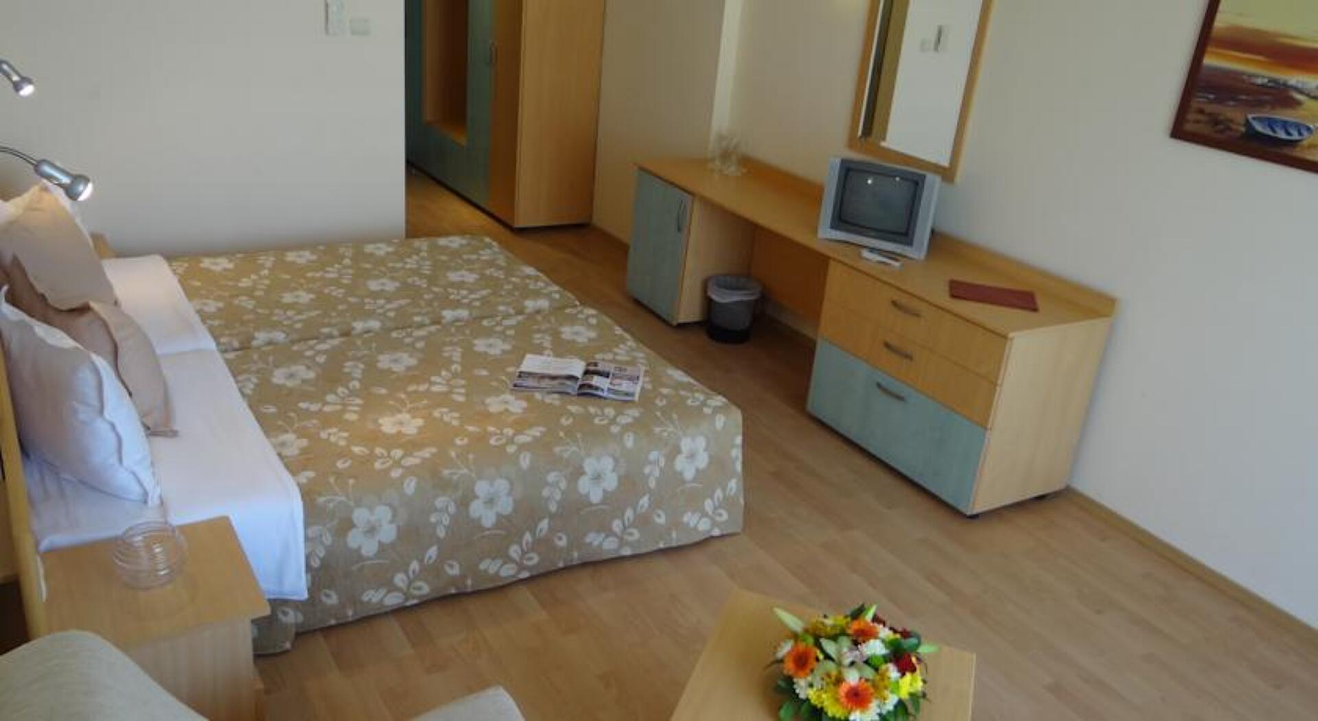 Astoria 4* 34