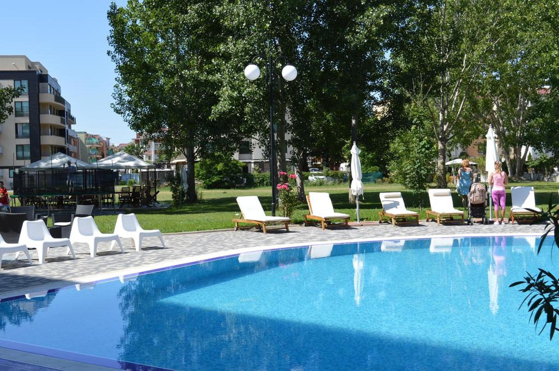 Boomerang Residence 4* 6