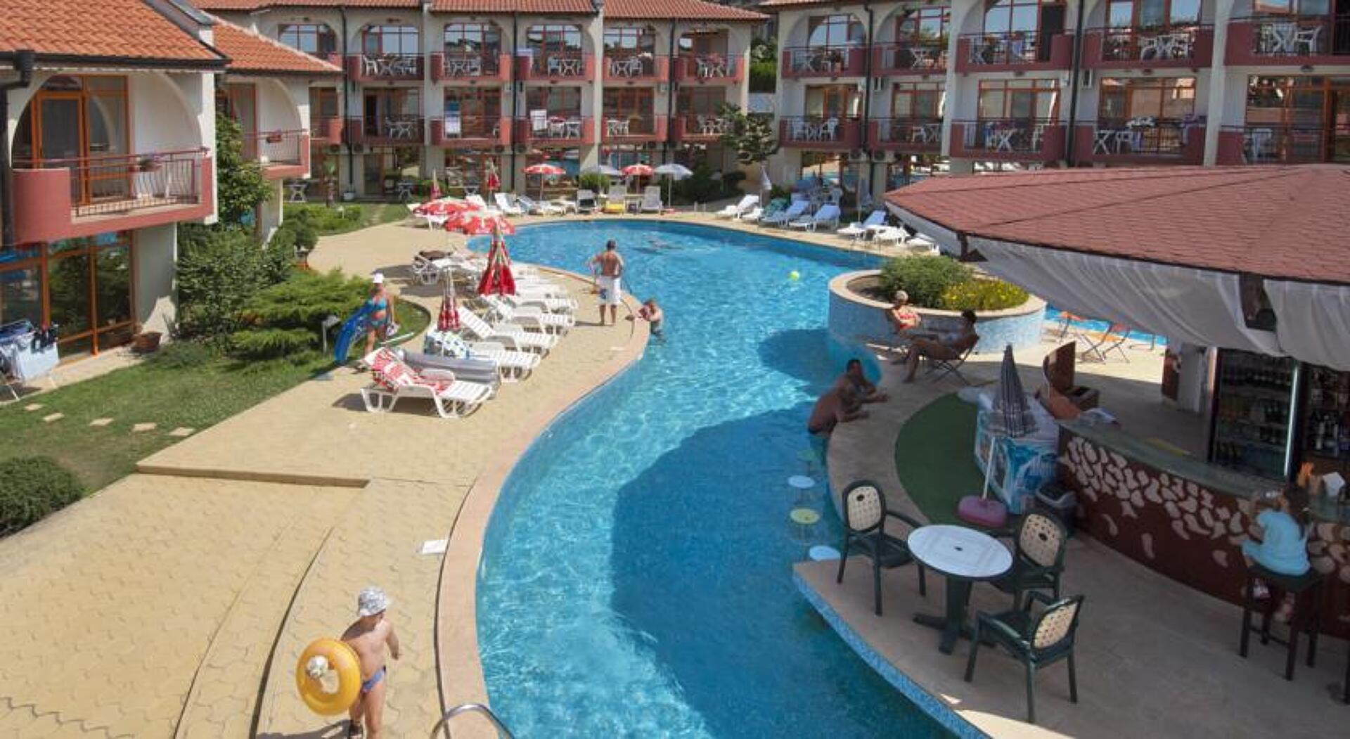 Sunrise Club 3* 1