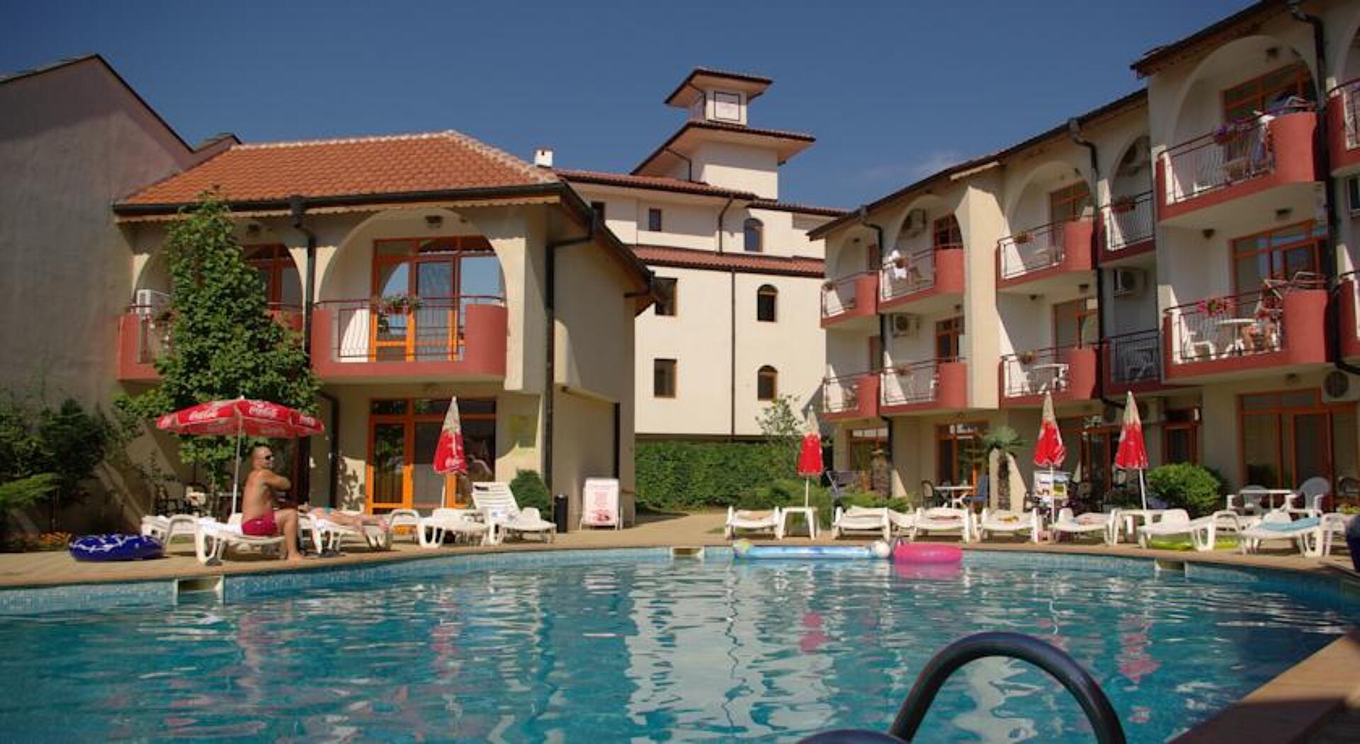Sunrise Club 3* 7