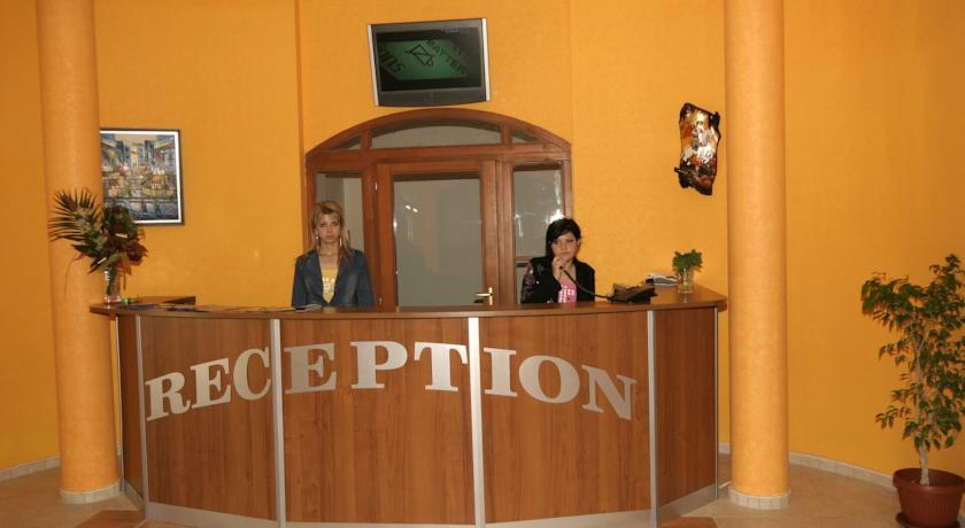 Sunrise Club 3* 25